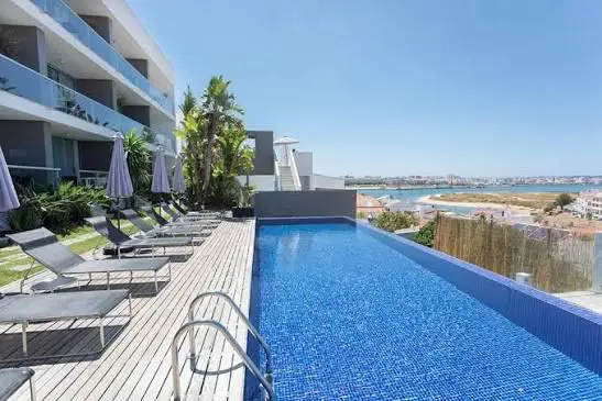 Poolbraze